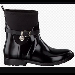 Michael kors rain boots